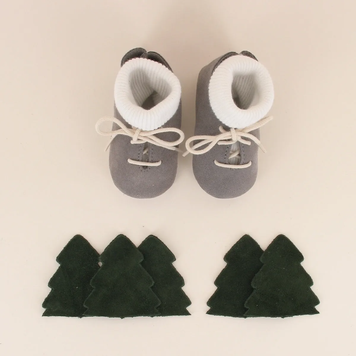 Le Petit Fils du Cordonnier Diagana chausson bébé chaussette cuir