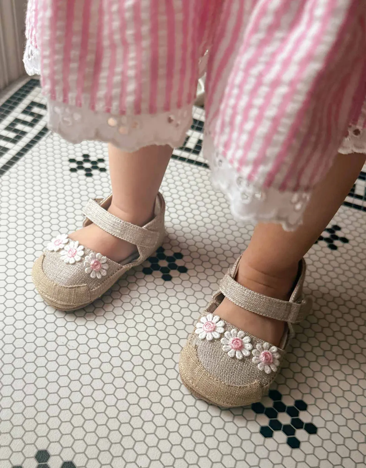 Robeez First Kicks Daisies ballerines bébé