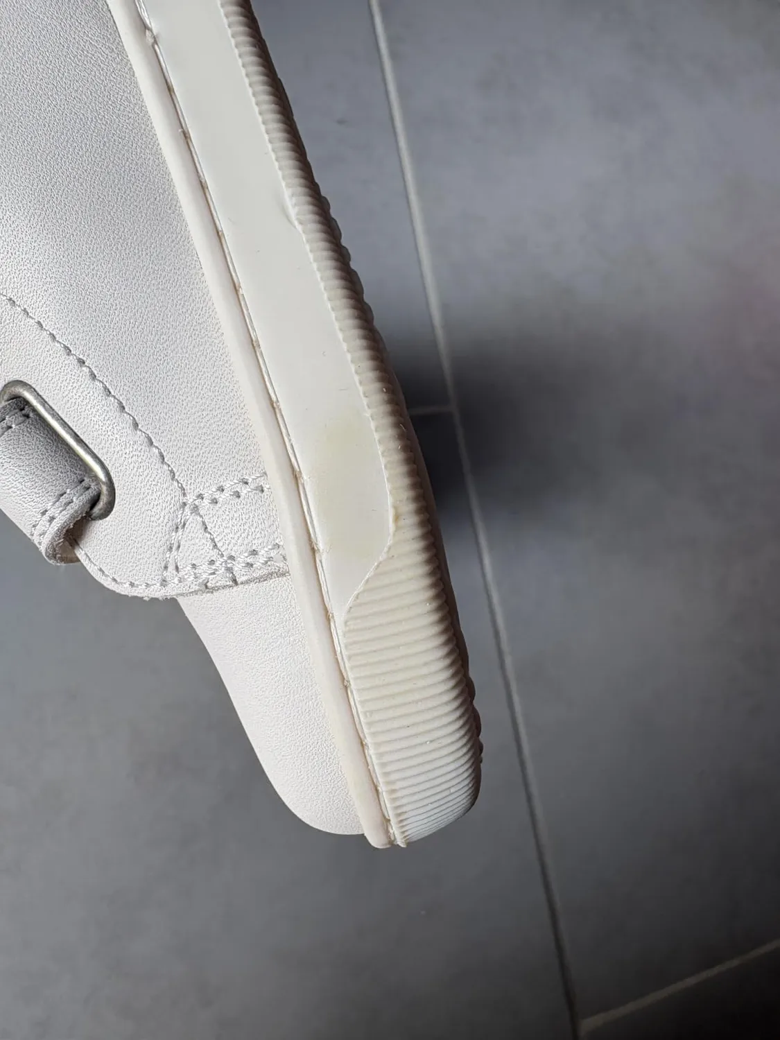 Falcotto baskets cuir suède cœurs velcro bébé